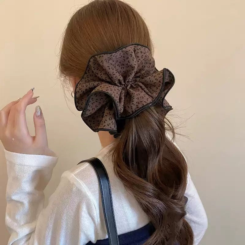 Tengzhuo Wave Layered Hair Scrunchie